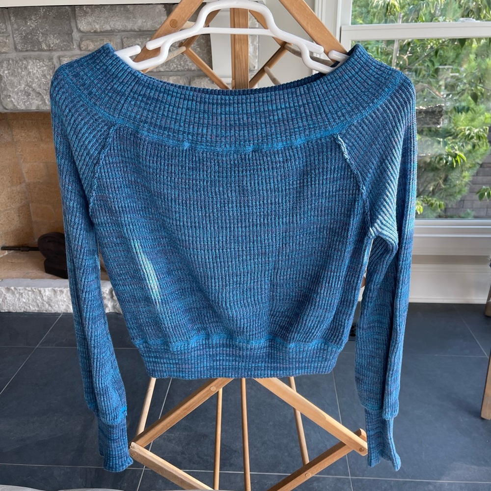 Free People Cropped Off the Shoulder Sweater - Picture 3 of 4